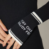 [WOMENS] High-Neck RND Logo Ribbed Knit Top